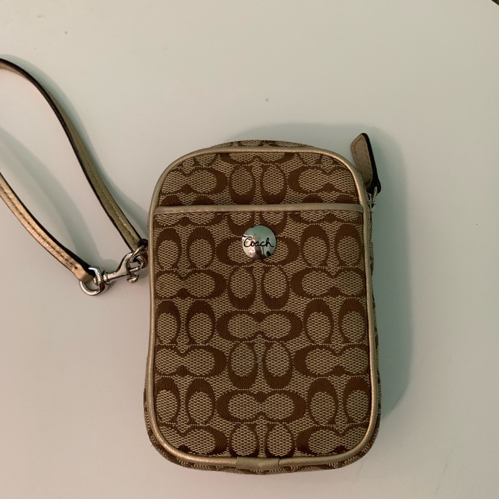 Vintage Tan Coach Wristlet ID and Card holder